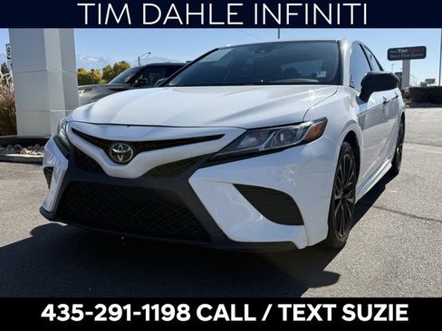 Used 2020 Toyota Camry SE image 6