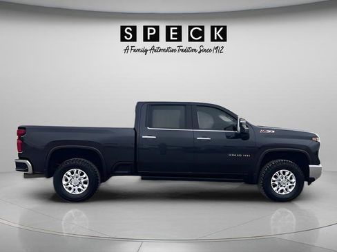 Used 2024 Chevrolet Silverado 3500 LTZ image 6