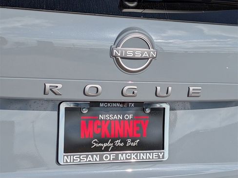 New 2026 Nissan Rogue SV image 7