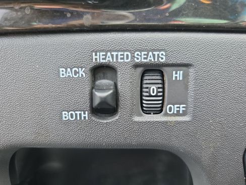 Used 1999 Lincoln Town Car Signature image 22