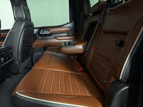 Used 2025 GMC Sierra 1500 Denali Ultimate image 27