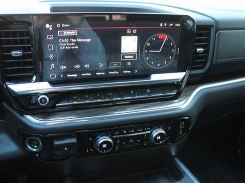 Used 2024 GMC Sierra 1500 Elevation w/ Elevation Premium Package image 6