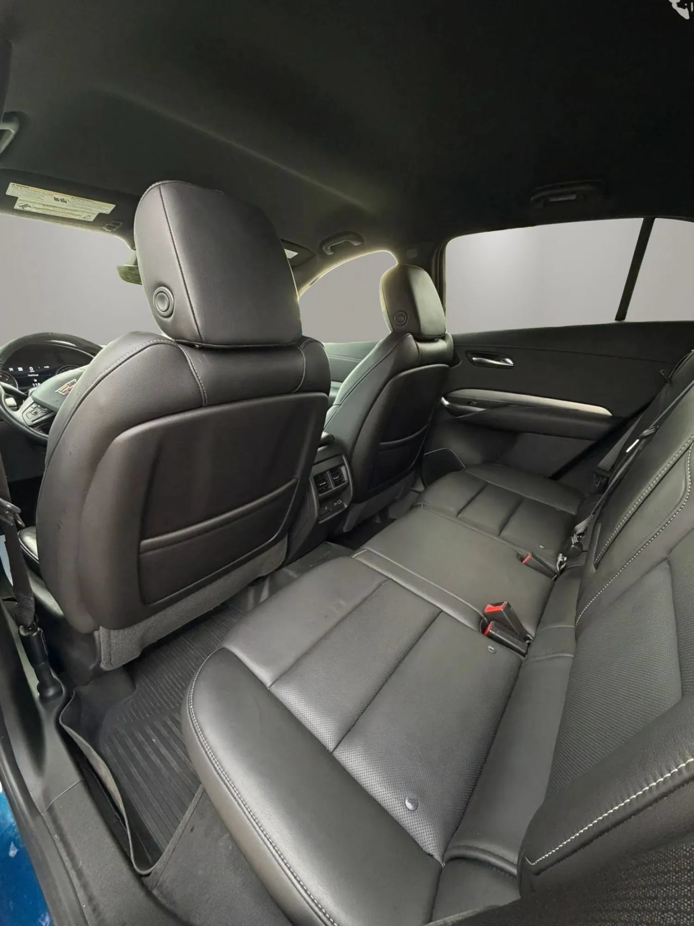 Used 2019 Cadillac XT4 Premium Luxury w/ Technology Package AWD/4WD image 13
