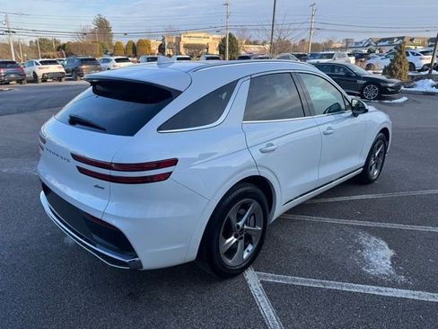 Used 2026 Genesis GV70 2.5T Select image 14