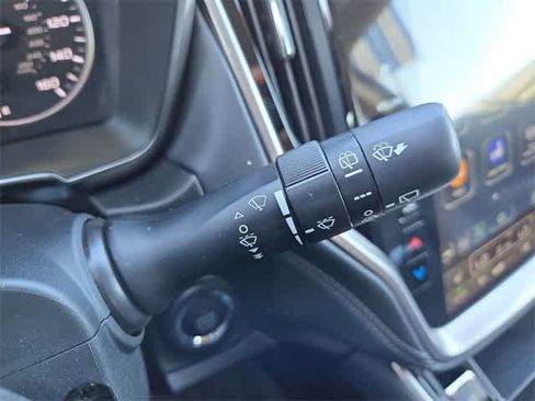 Certified 2023 Subaru Outback Limited image 25