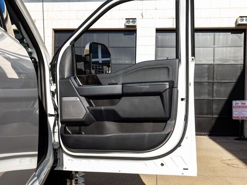 Used 2023 Ford F350 Lariat w/ Lariat Ultimate Package image 36