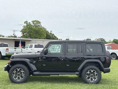 New 2026 Jeep Wrangler Unlimited Sahara w/ Safety Group AWD/4WD image 14