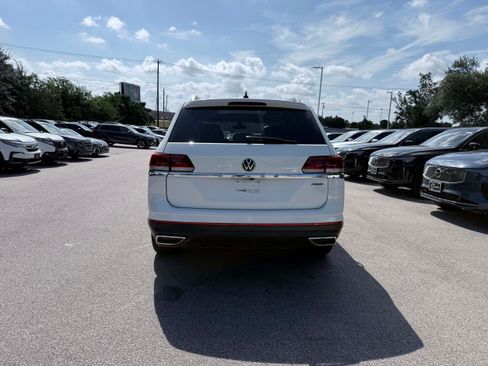 Used 2022 Volkswagen Atlas SEL AWD/4WD image 5