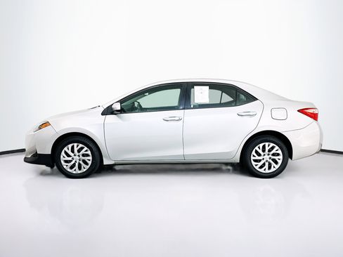 Used 2019 Toyota Corolla LE image 4