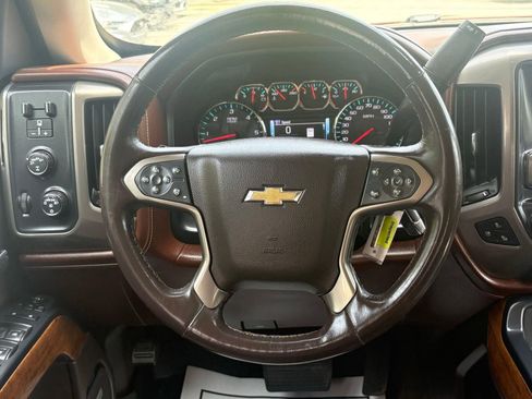 Used 2017 Chevrolet Silverado 1500 High Country image 32