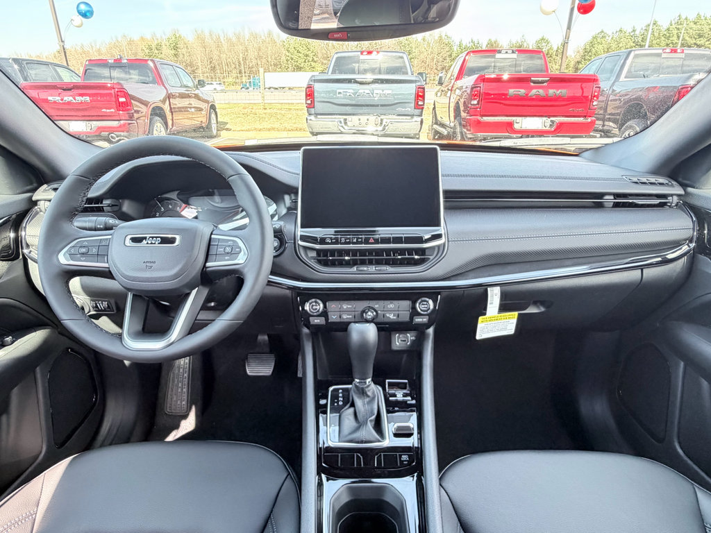 New 2026 Jeep Compass Latitude AWD/4WD image 10
