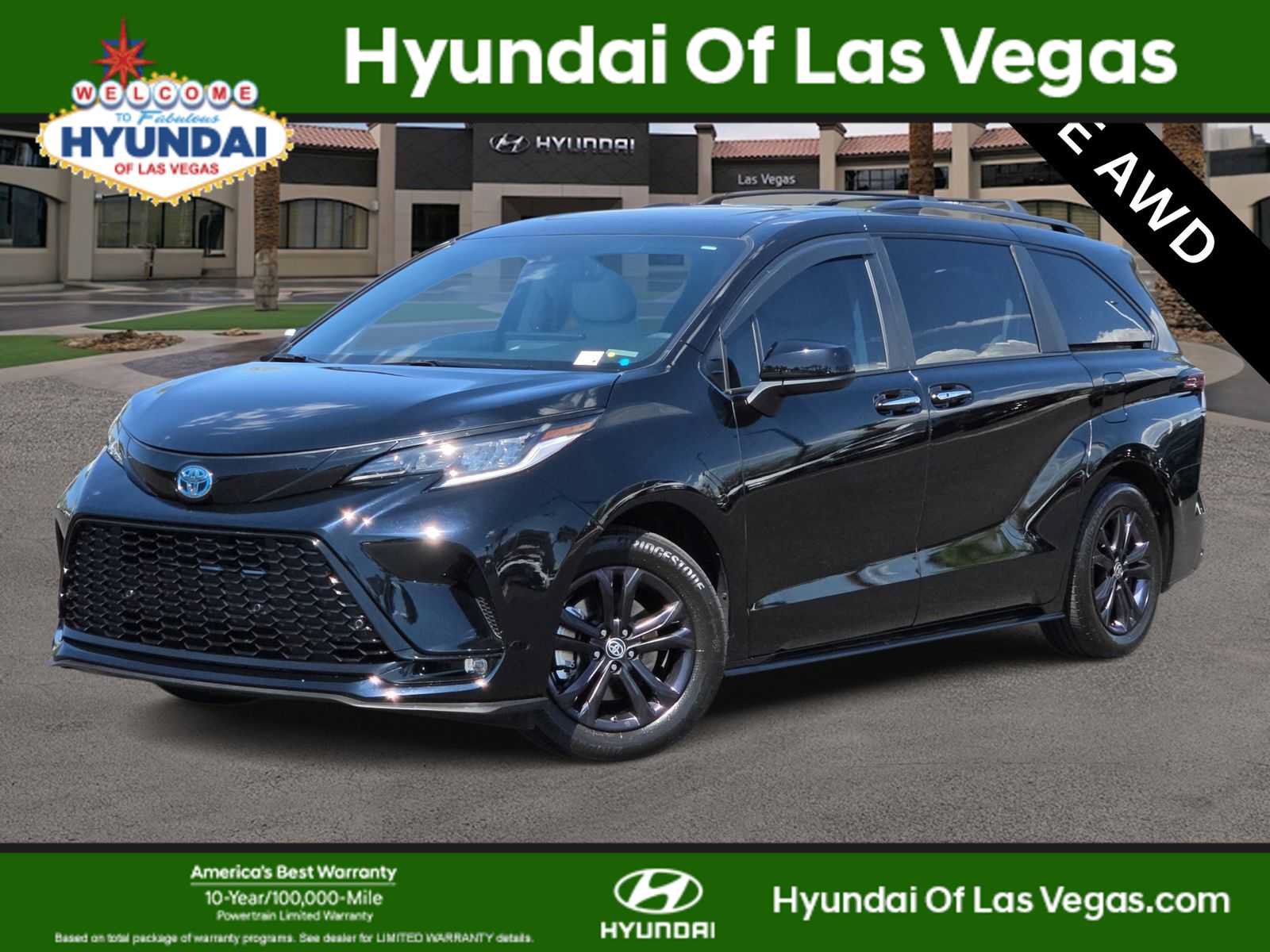 Used 2025 Toyota Sienna XSE AWD/4WD image 1