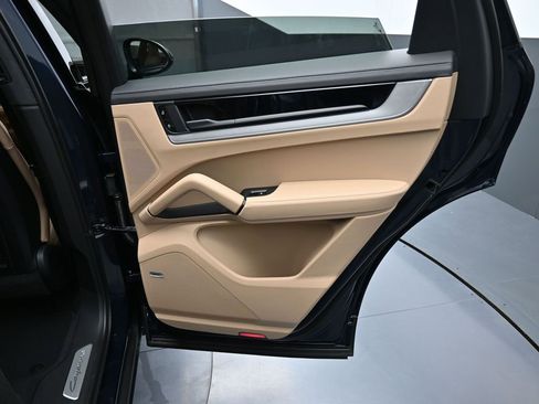 New 2026 Porsche Cayenne S image 26