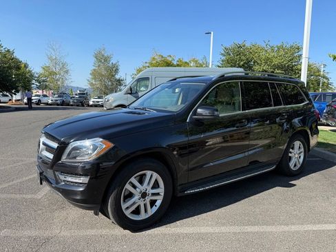 Used 2013 Mercedes-Benz GL 450 4MATIC image 3
