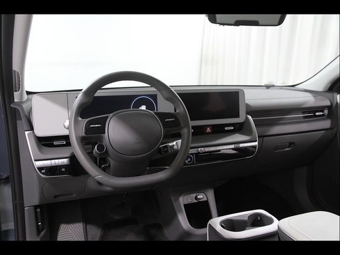 Certified 2024 Hyundai Ioniq 5 SEL RWD image 6
