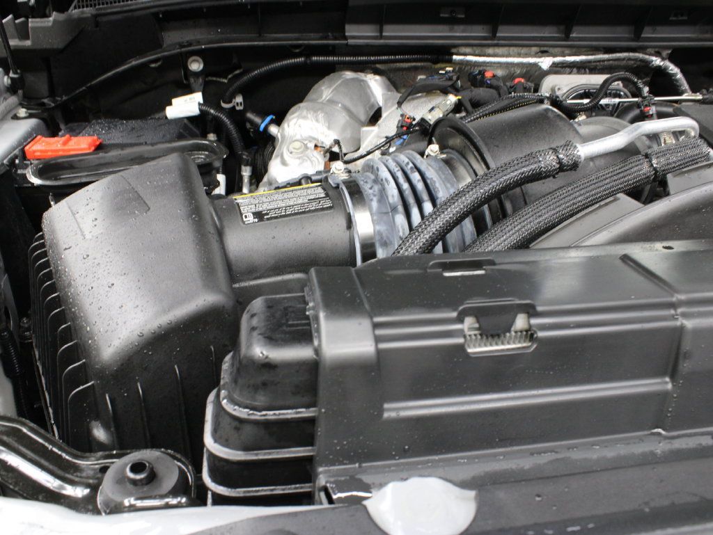Used 2025 GMC Sierra 2500 AT4 AWD/4WD image 38