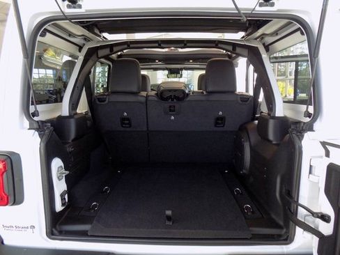 New 2026 Jeep Wrangler Unlimited Rubicon 392 image 27