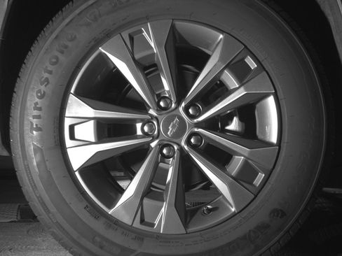 Used 2025 Chevrolet Equinox LT FWD image 15