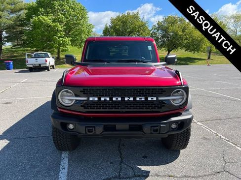 Used 2025 Ford Bronco Badlands AWD/4WD image 3