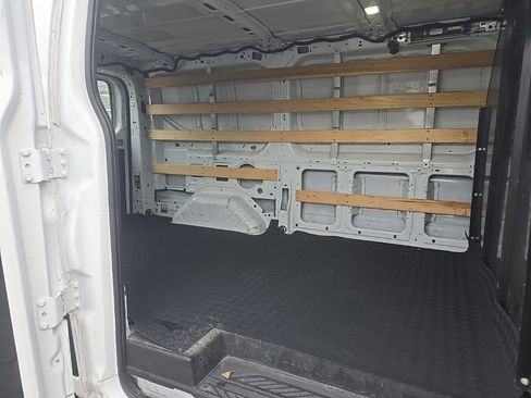 Used 2023 Ford Transit 250 Low Roof AWD w/ Exterior Upgrade Package image 23