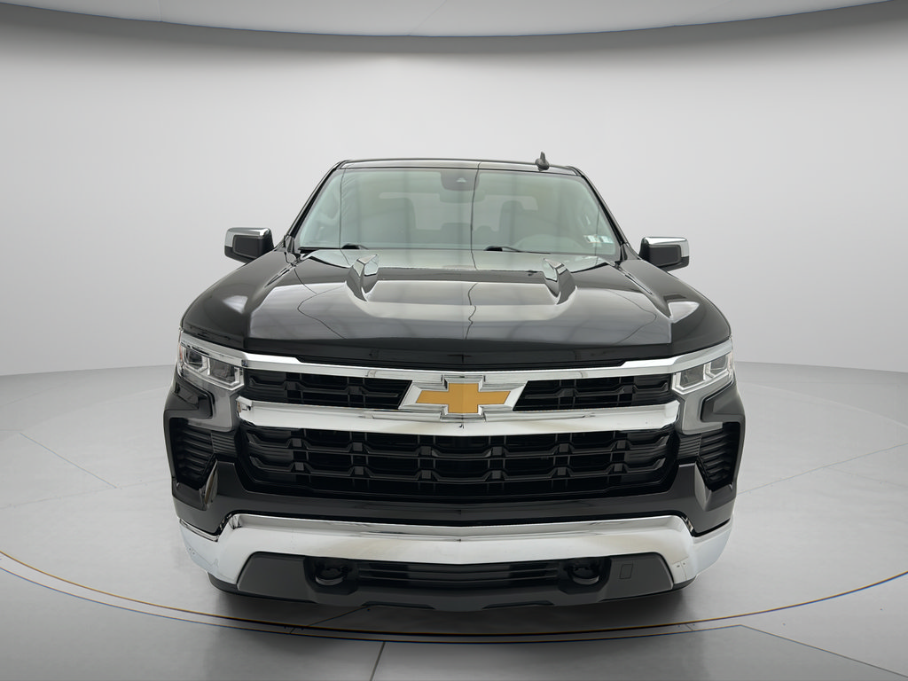 Used 2024 Chevrolet Silverado 1500 LT AWD/4WD image 2