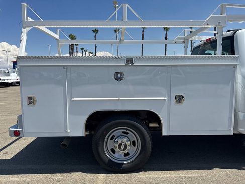 New 2025 Ford F350 XL w/ XL Chrome Package RWD image 19