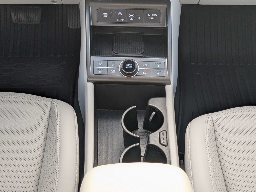 Used 2026 Hyundai Kona Limited FWD image 24