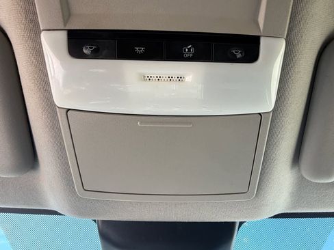 Certified 2022 Nissan Sentra SR w/ Lighting Package FWD image 29