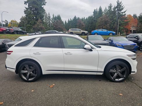 Certified 2025 Genesis GV70 3.5T Sport w/ Sport Advanced Package image 4