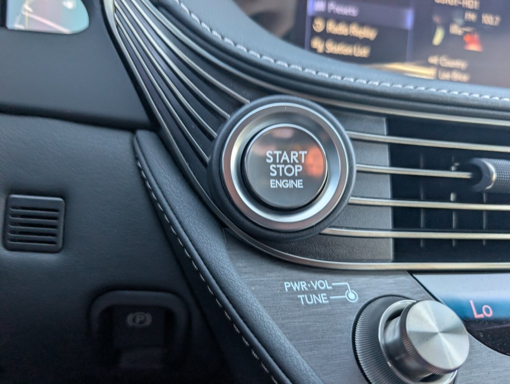 Used 2020 Lexus LS 500 w/ Interior Upgrade Package RWD image 23