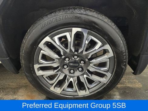 Used 2023 GMC Sierra 1500 Denali Ultimate AWD/4WD image 12