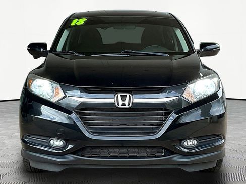 Used 2018 Honda HR-V EX image 2