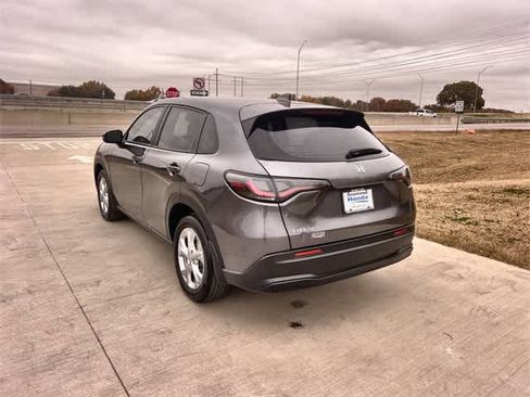 Certified 2025 Honda HR-V LX image 5