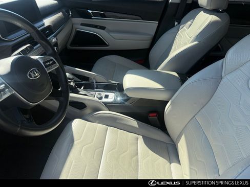 Used 2021 Kia Telluride SX w/ SX Prestige Package image 9
