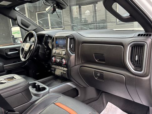 Used 2022 GMC Sierra 2500 AT4 w/ AT4 Premium Plus Package AWD/4WD image 21