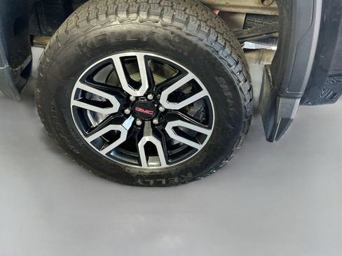 Used 2021 GMC Sierra 1500 AT4 w/ AT4 Preferred Package AWD/4WD image 31