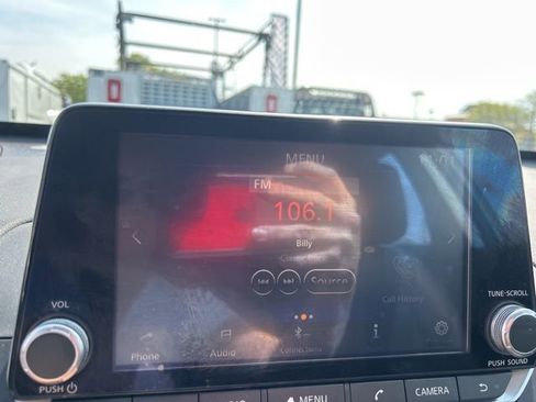 Used 2024 Nissan Altima 2.5 SR image 22