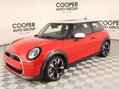 Certified 2025 MINI Cooper S FWD image 9