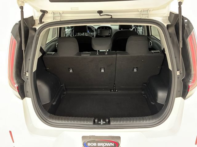 Used 2024 Kia Soul LX w/ Option Group 015 FWD image 17