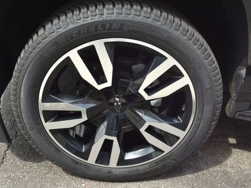 Used 2019 Chevrolet Tahoe Premier w/ RST 6.2L Performance Edition AWD/4WD image 56