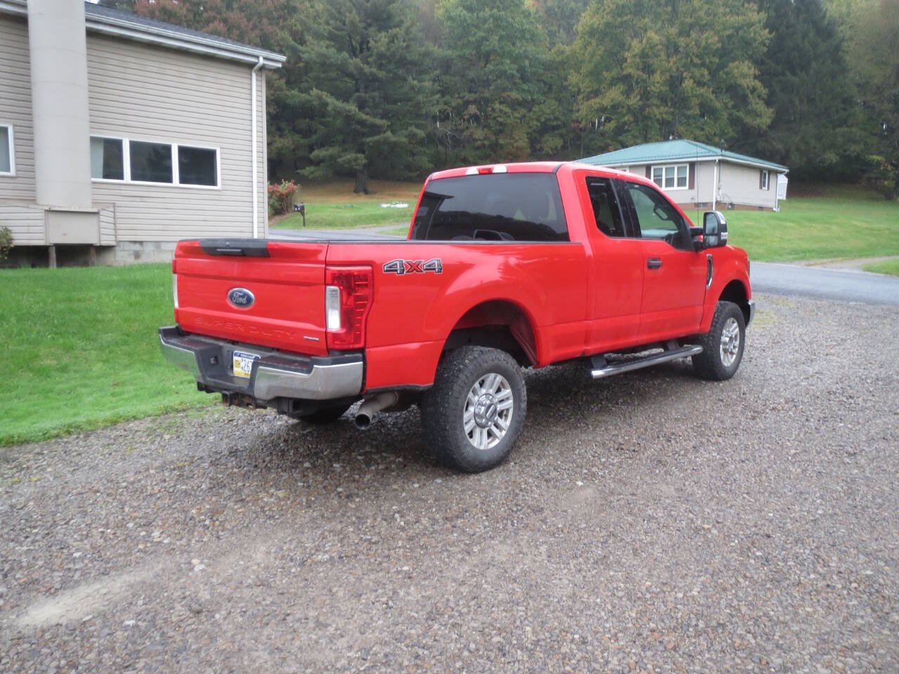Used 2018 Ford F250 XLT AWD/4WD image 2