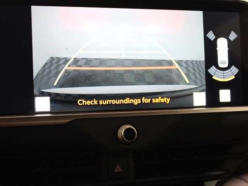 Certified 2024 Toyota Crown AWD/4WD image 13