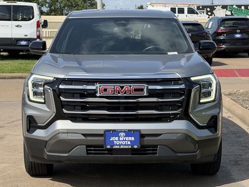 Used 2025 GMC Terrain Elevation FWD image 3