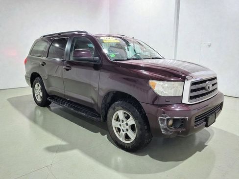 Used 2015 Toyota Sequoia SR5 image 2