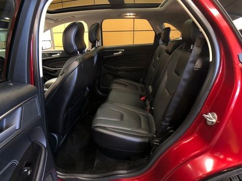 Certified 2018 Ford Edge Titanium w/ Equipment Group 302A image 21