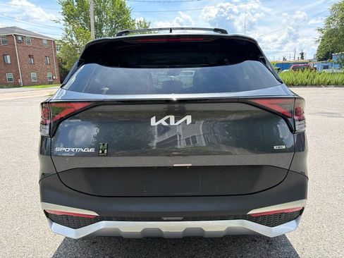 Certified 2023 Kia Sportage EX AWD/4WD image 6