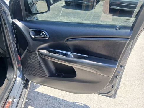 Used 2018 Dodge Journey Crossroad FWD image 16