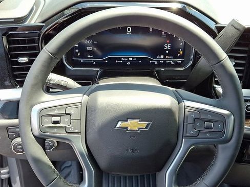 New 2025 Chevrolet Silverado 2500 LT w/ Convenience Package AWD/4WD image 15