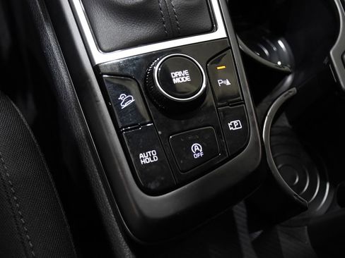 Used 2025 Kia Sportage LX image 25