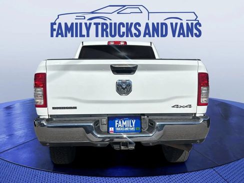 Used 2024 RAM 2500 Big Horn w/ Off Road Package AWD/4WD image 4